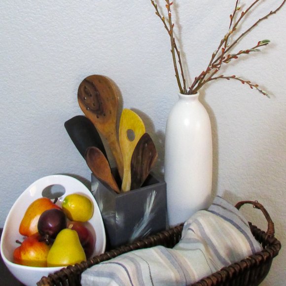 Vintage Rectangle Wicker Basket - Picture 7 of 7